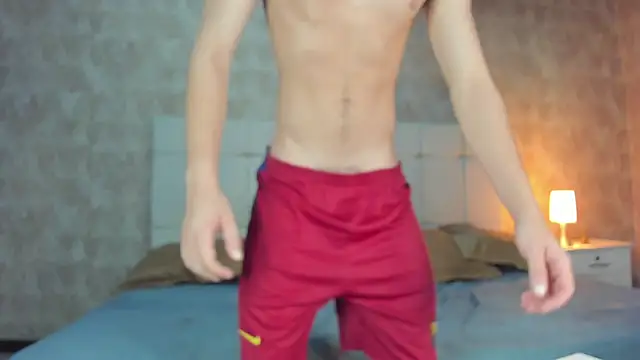 angelcortes online show from November 18, 2025, 1:03 pm