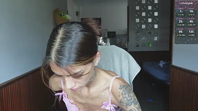 vinkitinkii online show from March 11, 2026, 5:45 am