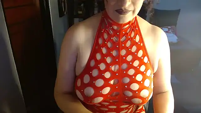 MATURETOPASIO online show from January 13, 2026, 9:30 pm