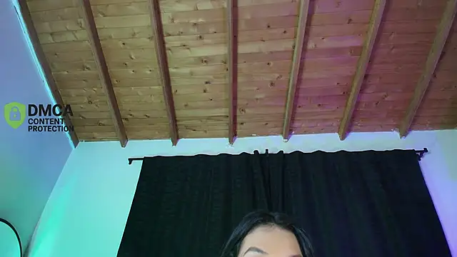 Snapshot of yungelitamor_ chatting on June 1, 2026, 6:02 am yungelitamor online show from June 1, 2026, 6:02 am