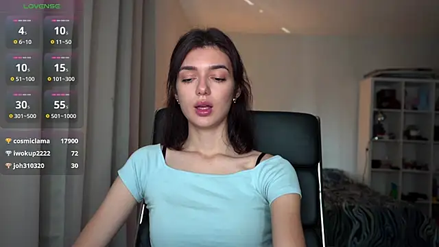 olivia jeas online show from November 29, 2025, 10:10 pm