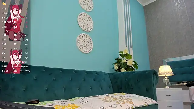 KarlynHoliss online show from December 10, 2024, 11:54 am