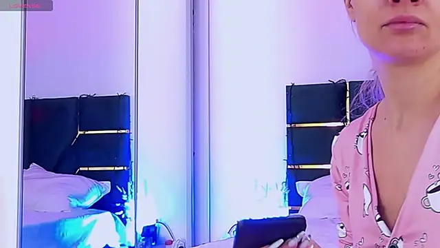 Snapshot of AllisonSweets chatting on January 17, 2026, 11:58 am AllisonSweets online show from January 17, 2026, 11:58 am