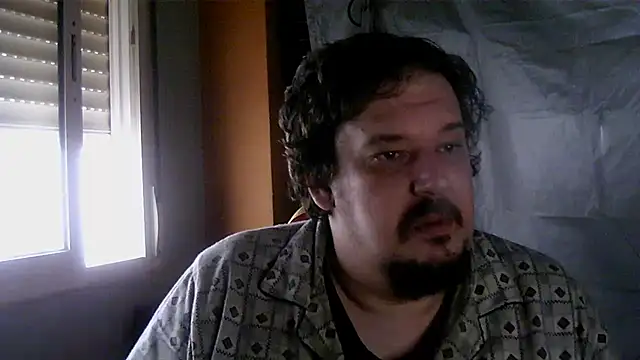 porkorossy online show from December 15, 2025, 8:53 am