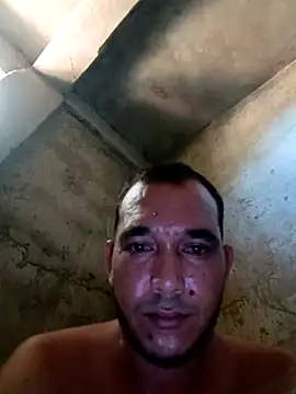 Snapshot of saffont chatting on October 6, 2025, 5:35 pm saffont online show from October 6, 2025, 5:35 pm
