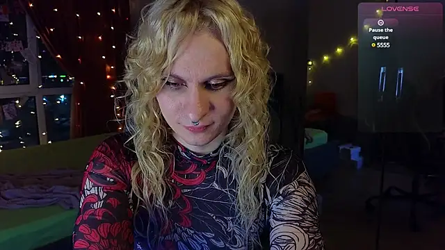 Snapshot of Lori_Myaf chatting on February 22, 2025, 5:46 pm Lori Myaf online show from February 22, 2025, 5:46 pm