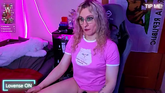 Snapshot of Lori_Myaf chatting on February 17, 2026, 2:58 pm Lori Myaf online show from February 17, 2026, 2:58 pm