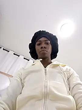 Shanelle   online show from November 11, 2025, 1:06 pm