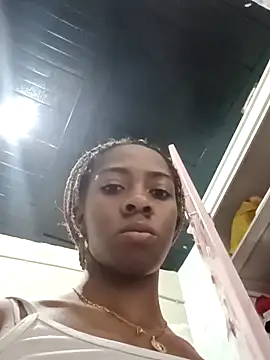 Snapshot of Shanelle__ chatting on February 25, 2026, 1:17 am Shanelle online show from February 25, 2026, 1:17 am