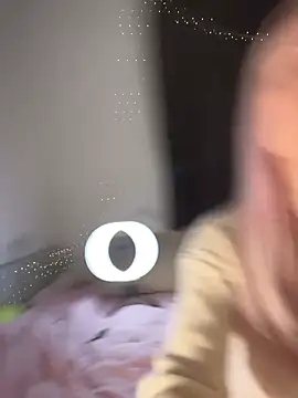 Ella Charm online show from February 19, 2026, 4:26 pm