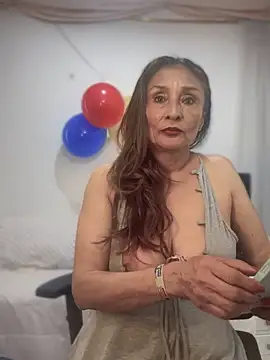 Snapshot of lilian_prada chatting on June 17, 2026, 8:19 pm lilian prada online show from June 17, 2026, 8:19 pm