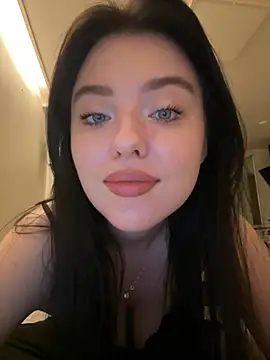 Snapshot of Angela_Fosterr chatting on March 29, 2026, 6:20 pm Angela Fosterr online show from March 29, 2026, 6:20 pm