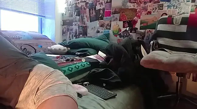 DownstairsSky online show from January 7, 2025, 12:20 pm