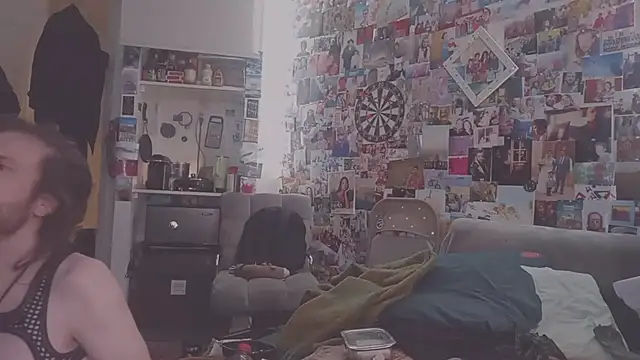 DownstairsSky online show from March 2, 2025, 10:45 pm