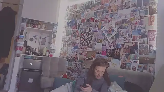 DownstairsSky online show from March 1, 2025, 4:11 pm