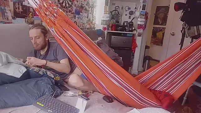 DownstairsSky online show from March 16, 2025, 1:17 pm