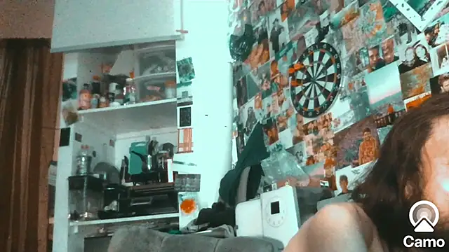 DownstairsSky online show from September 19, 2025, 10:52 am