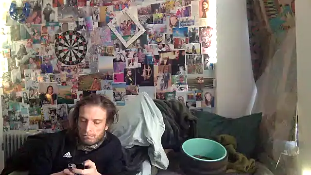 DownstairsSky online show from February 7, 2025, 3:30 pm