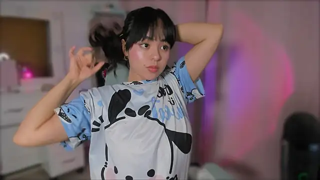 Olivia xd  online show from March 6, 2025, 5:57 am