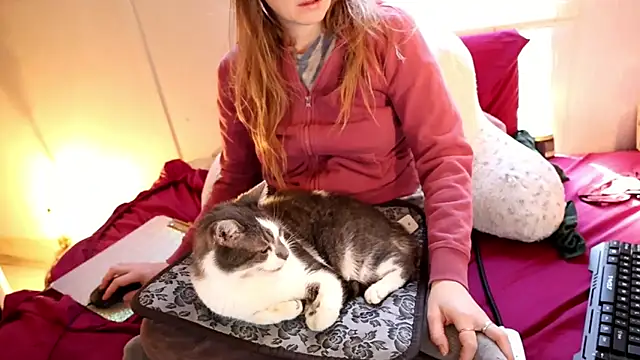 xxpixeyxx online show from December 15, 2025, 2:45 pm