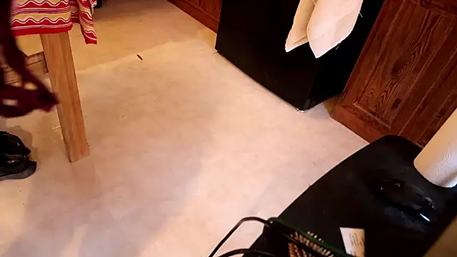 xxpixeyxx online show from January 15, 2026, 2:42 pm