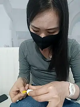 I AM NOT A SLUT online show from March 6, 2025, 3:13 am