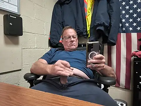 Cockrub1 online show from June 15, 2026, 3:34 pm