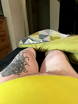 Snapshot of chatting on November 20, 2025, 9:15 pm online show from November 20, 2025, 9:15 pm