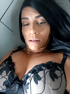 Snapshot of casal7722 chatting on December 17, 2024, 10:01 am casal7722 online show from December 17, 2024, 10:01 am