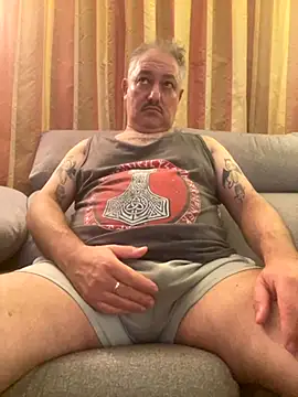 Snapshot of Russirayu chatting on November 2, 2025, 10:59 pm Russirayu online show from November 2, 2025, 10:59 pm