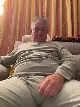 Snapshot of Russirayu chatting on March 21, 2025, 4:06 am Russirayu online show from March 21, 2025, 4:06 am