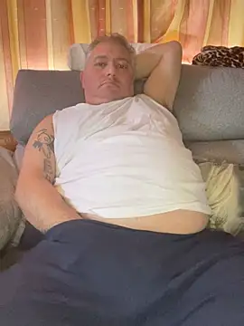 Snapshot of Russirayu chatting on February 27, 2025, 3:26 pm Russirayu online show from February 27, 2025, 3:26 pm