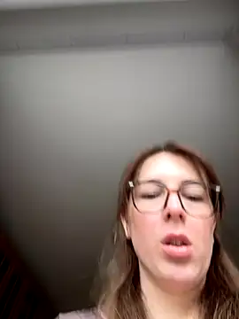 MommmyYummy online show from October 17, 2025, 10:07 am