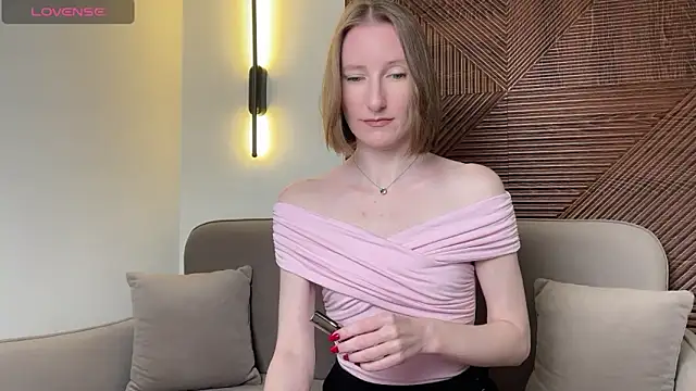 Snapshot of MonikaBos chatting on February 28, 2026, 8:08 pm MonikaBos online show from February 28, 2026, 8:08 pm