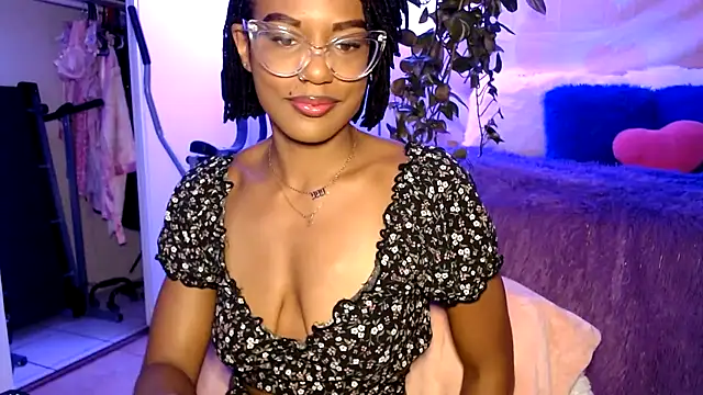 CocoSage online show from July 6, 2026, 4:52 am