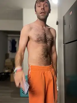 4kUsh2Fashion0 online show from September 9, 2025, 12:03 pm