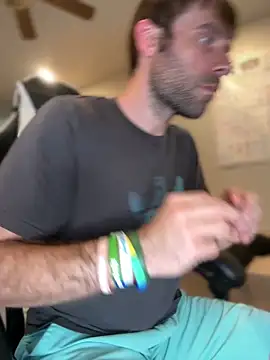 4kUsh2Fashion0 online show from September 15, 2025, 7:14 pm