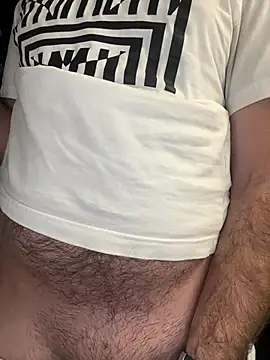 4kUsh2Fashion0 online show from January 11, 2025, 5:10 am