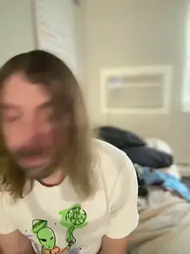 4kUsh2Fashion0 online show from January 23, 2025, 7:07 pm