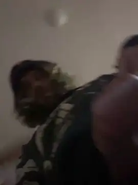 4kUsh2Fashion0 online show from December 27, 2024, 2:47 am