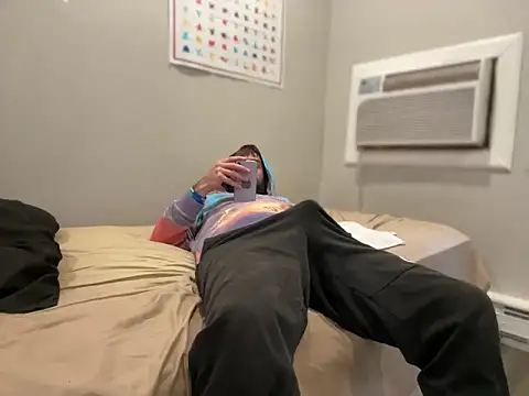 4kUsh2Fashion0 online show from October 13, 2025, 3:46 pm