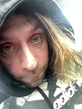 4kUsh2Fashion0 online show from December 24, 2024, 12:00 am