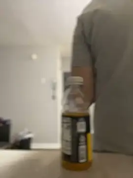 4kUsh2Fashion0 online show from January 6, 2025, 8:18 pm