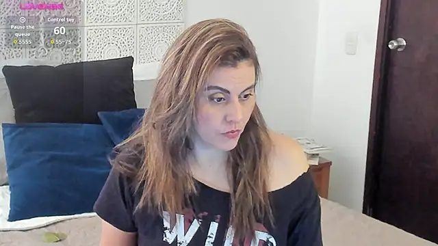 V monse online show from December 17, 2025, 9:20 pm