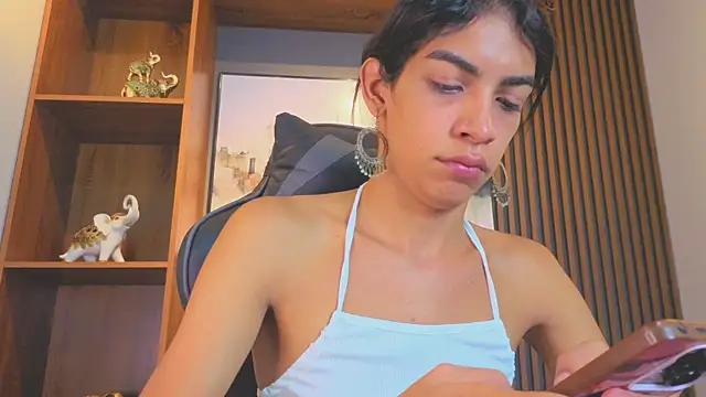 Alahia Rodriguez online show from July 22, 2026, 2:41 pm
