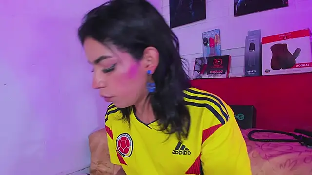 Alahia Rodriguez online show from March 21, 2025, 1:56 am