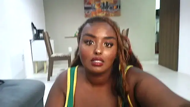 SiminFox online show from June 14, 2026, 2:24 am