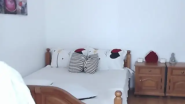 evamaria2024 online show from January 16, 2025, 11:37 am