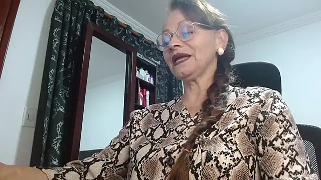 asleycavta online show from November 21, 2025, 10:53 pm