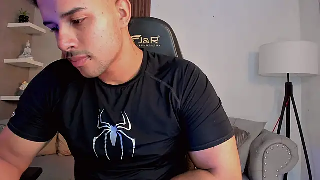 liam collins21 online show from September 22, 2025, 11:49 am